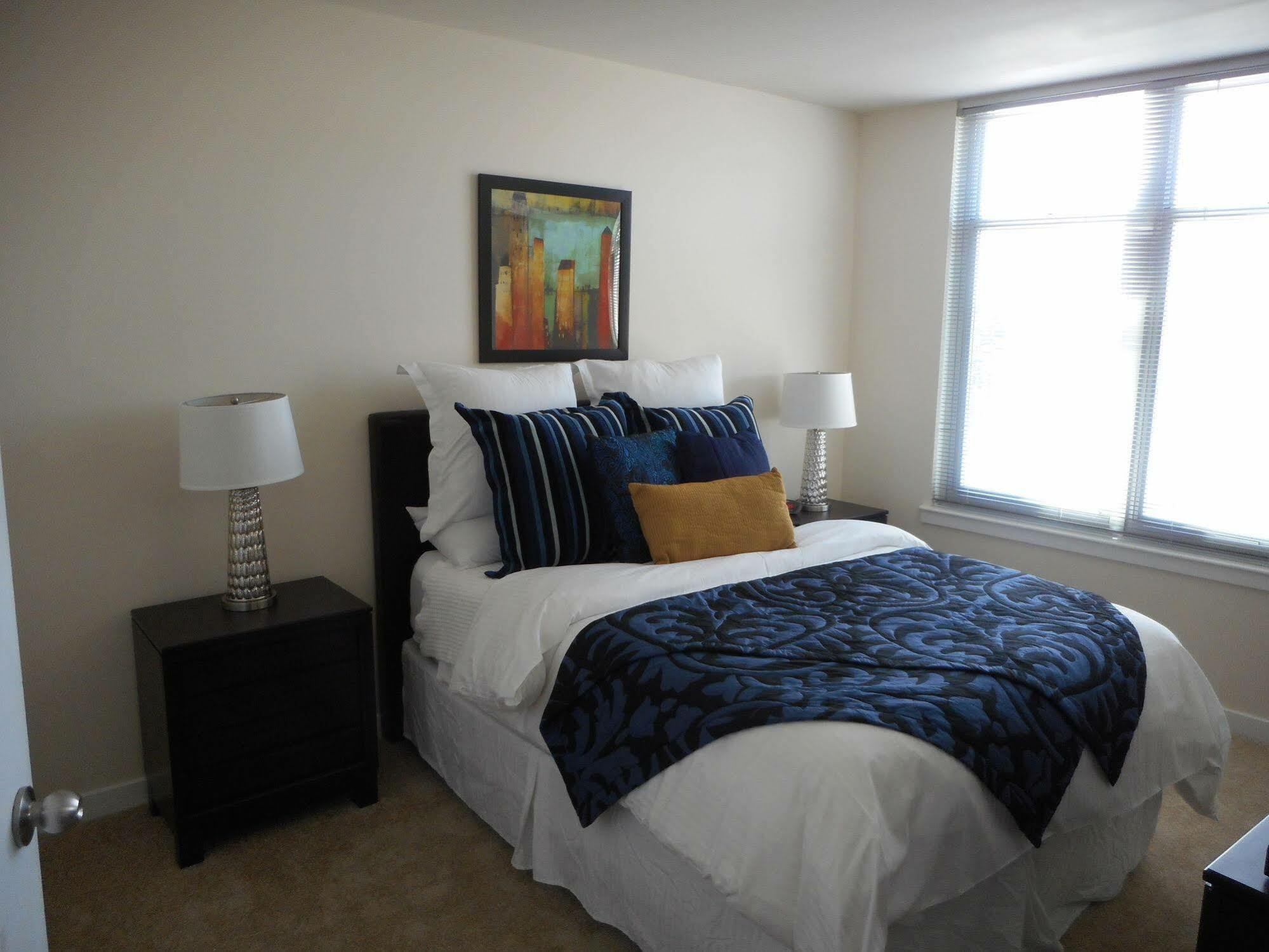 Weichert Suites At Wisconsin Place Chevy Chase Exterior foto